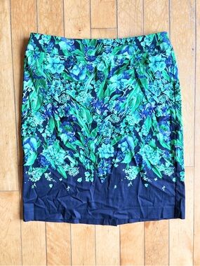 Talbots Summer Blue & Green Floral Pencil Skirt Size 12